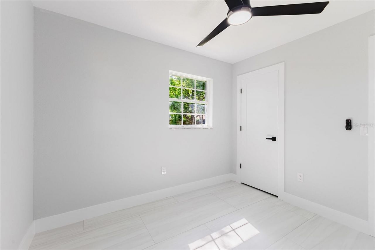 639 Hand Avenue, Sarasota, FL 34232 Photo