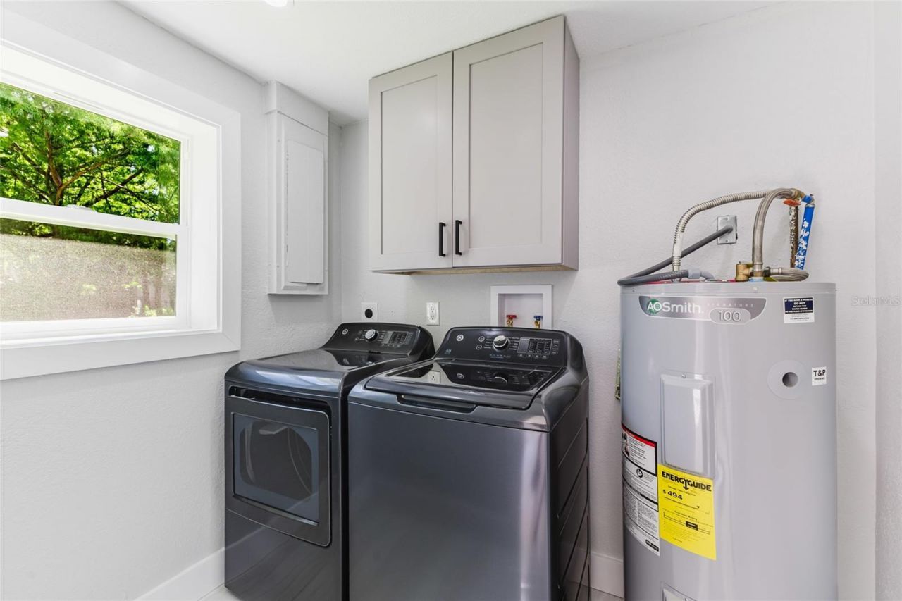 639 Hand Avenue, Sarasota, FL 34232 Photo