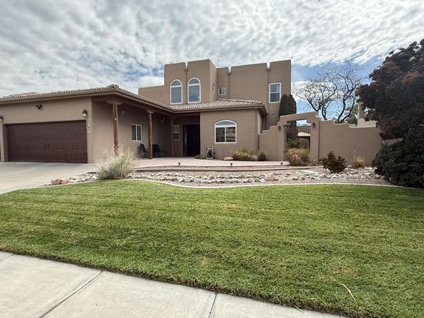 8512 Vina Del Sol Drive NE, Albuquerque, NM 87122