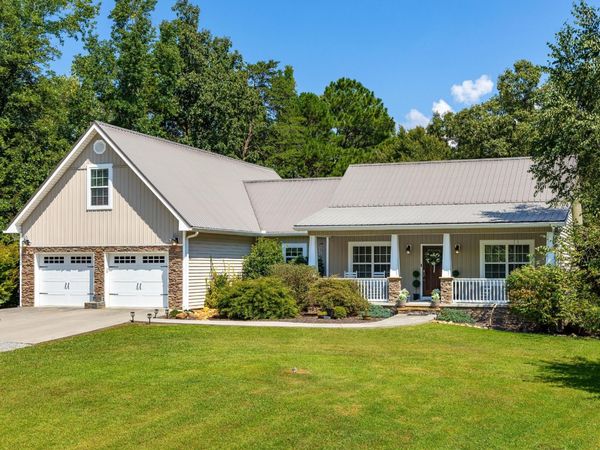 901 Osment Rd SE, Cleveland, TN 37323