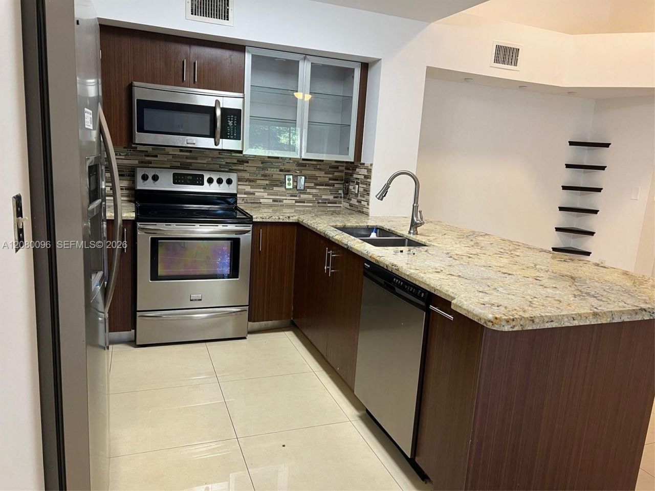 2021 Renaissance Blvd, Unit 303, Miramar, FL 33025 Photo