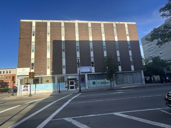 90 Main St, Brockton, MA 02301