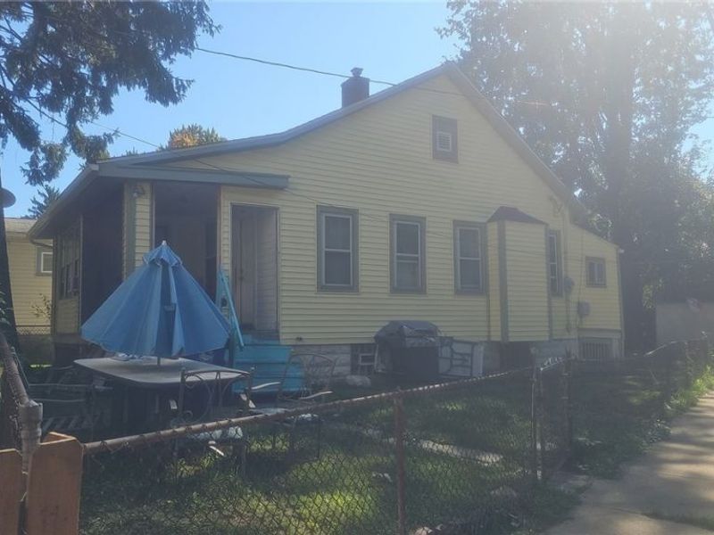 1294 W 93rd Street W, Cleveland, OH 44102 Photo 2