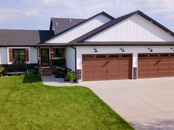 188 Lake Drive NE, Sauk Rapids, MN 56379