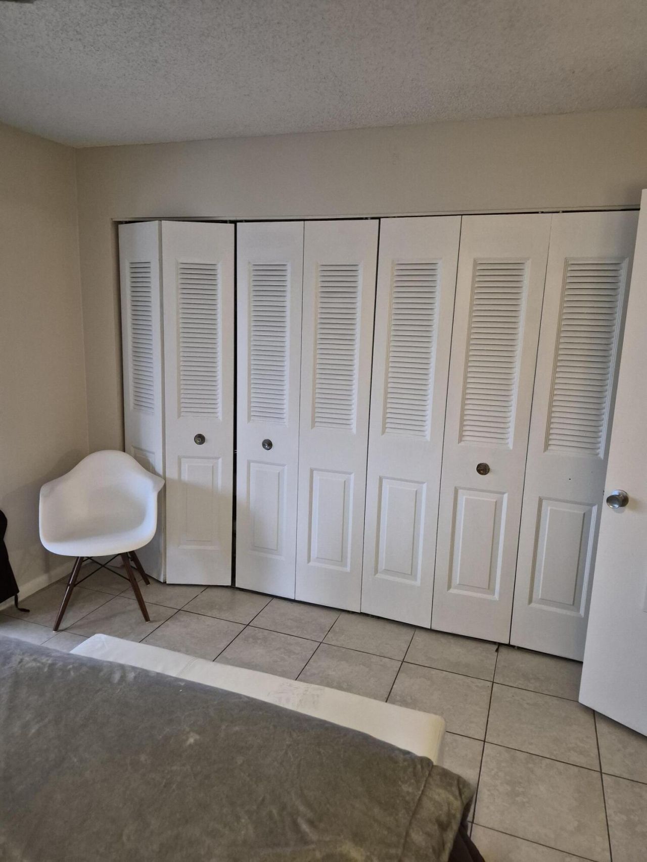 214 Cambridge, Unit I, West Palm Beach, FL 33417 Photo