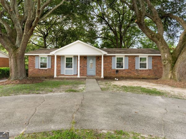 114 Karen Drive, Warner Robins, GA 31088