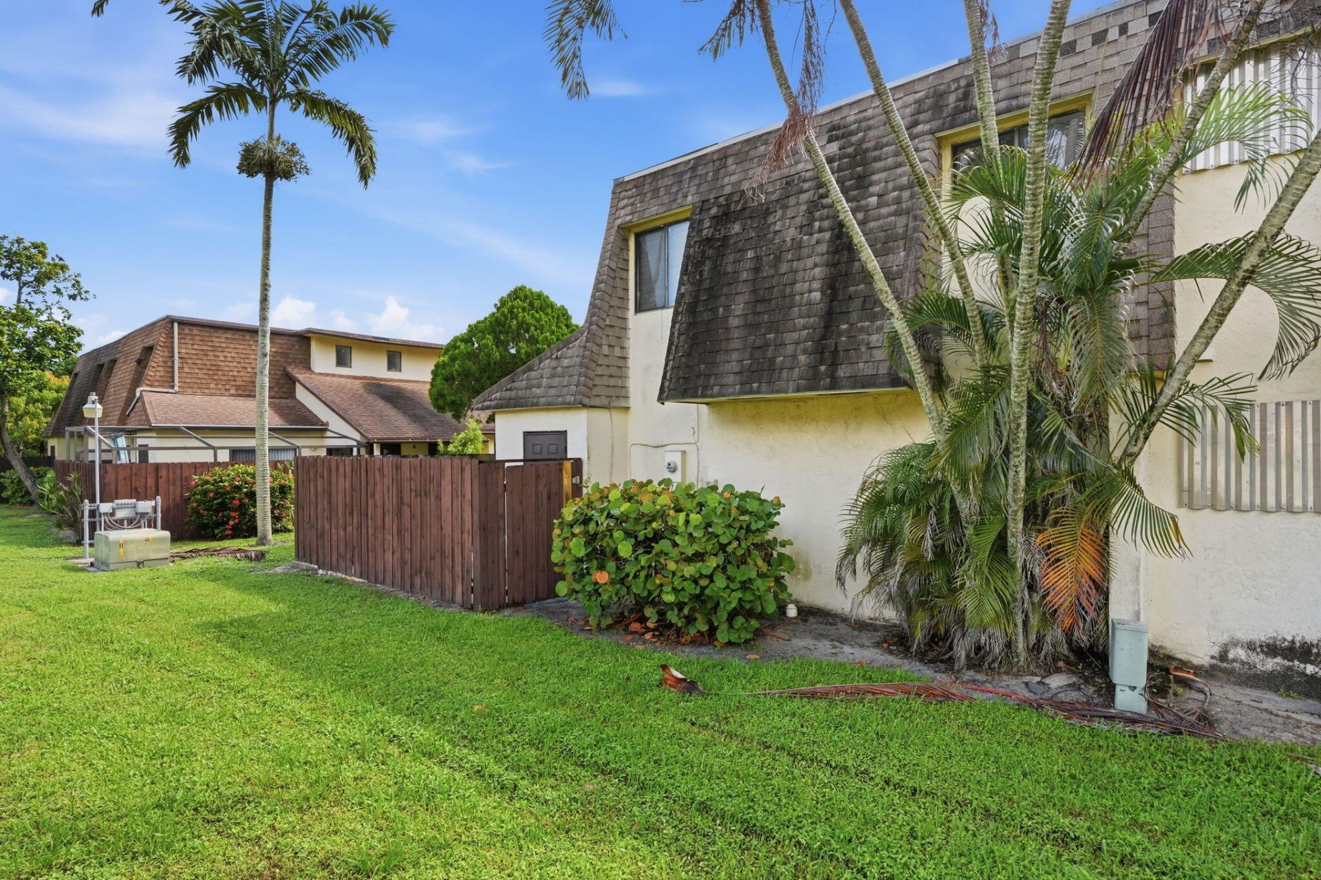 2985 Genoa Place, Unit 2985, West Palm Beach, FL 33406 Photo