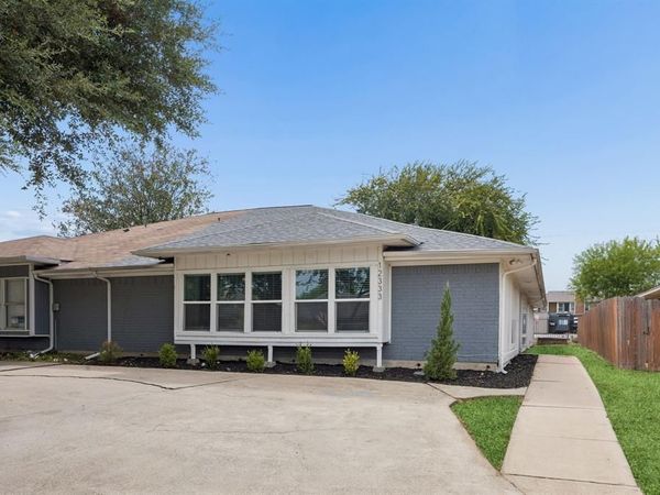 12333 Ferris Creek Lane , Dallas, TX 75243