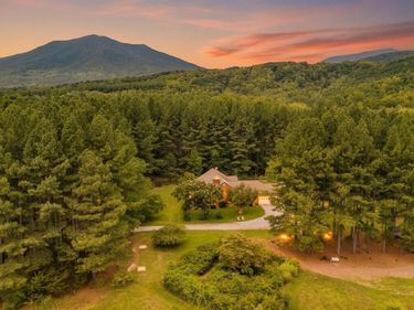 1553 Foxfire Lane, Bedford, VA 24523