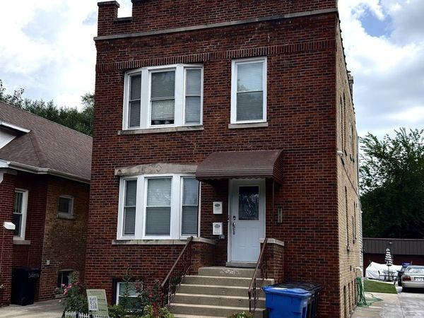 4711 N Kenton Avenue, Unit 1, Chicago, IL 60630