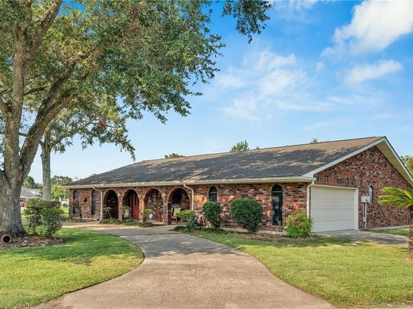 313 SANTA CRUZ Court , Luling, LA 70070