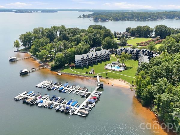 2121 Regatta Lane , Unit 311, Denver, NC 28037