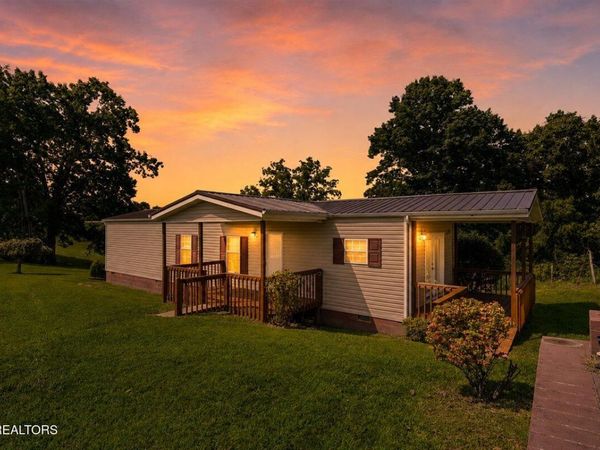 525 Cave Springs Rd, Tazewell, TN 37879