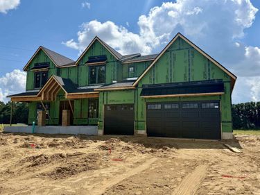 11178 Dickens Court, Unit 329, Osceola, IN 46561