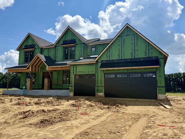 11178 Dickens Court, Unit 329, Osceola, IN 46561