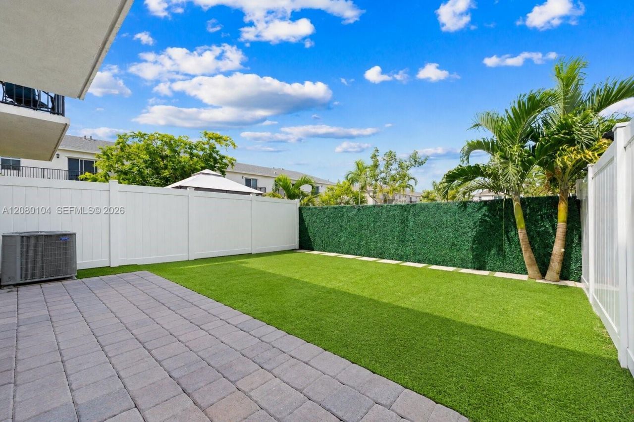 1768 SE 8th Ter, Homestead, FL 33034 Photo