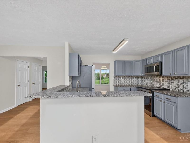 11909 Winston Circle, Forest Park, OH 45240 Photo 20