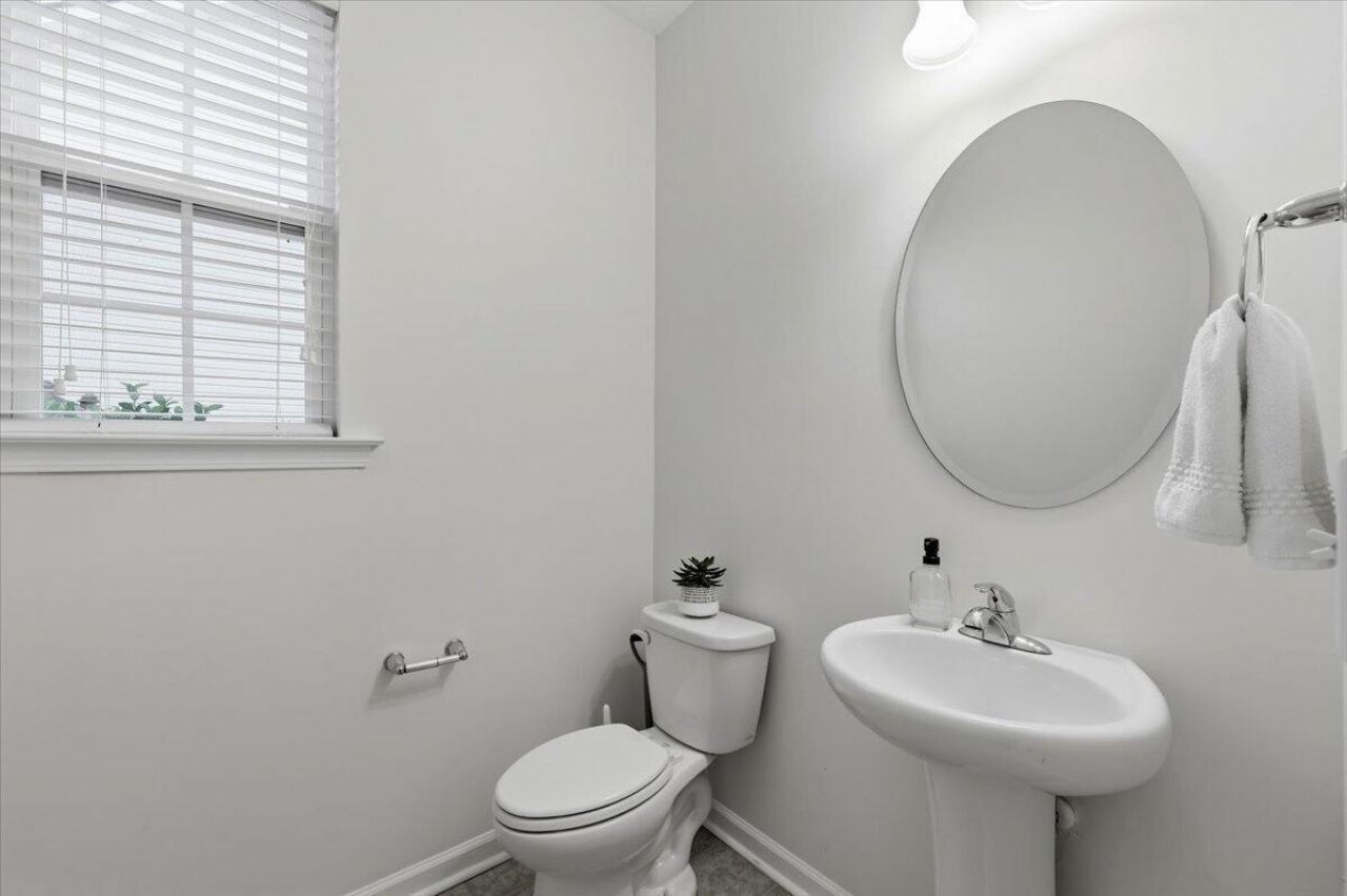518 Adalina Drive Photo 12