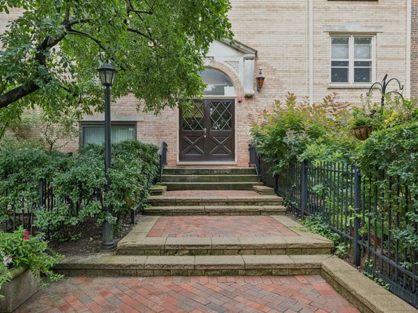 830 Forest Avenue , Unit B, Evanston, IL 60202