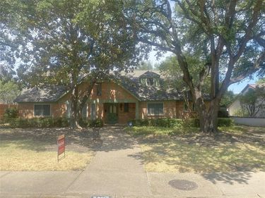 7127 Chipperton Drive , Dallas, TX 75225