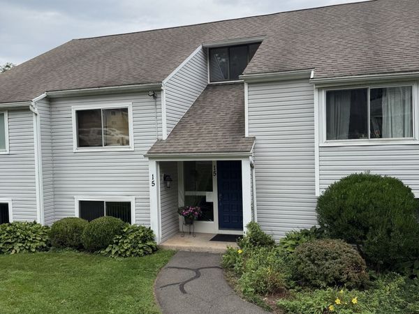 15 Brookwood, Unit B, Rocky Hill, CT 06067