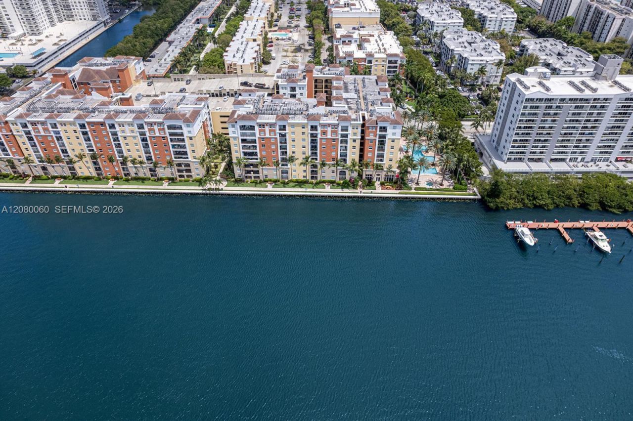 17150 N Bay Rd, Unit 2201, Sunny Isles Beach, FL 33160 Photo
