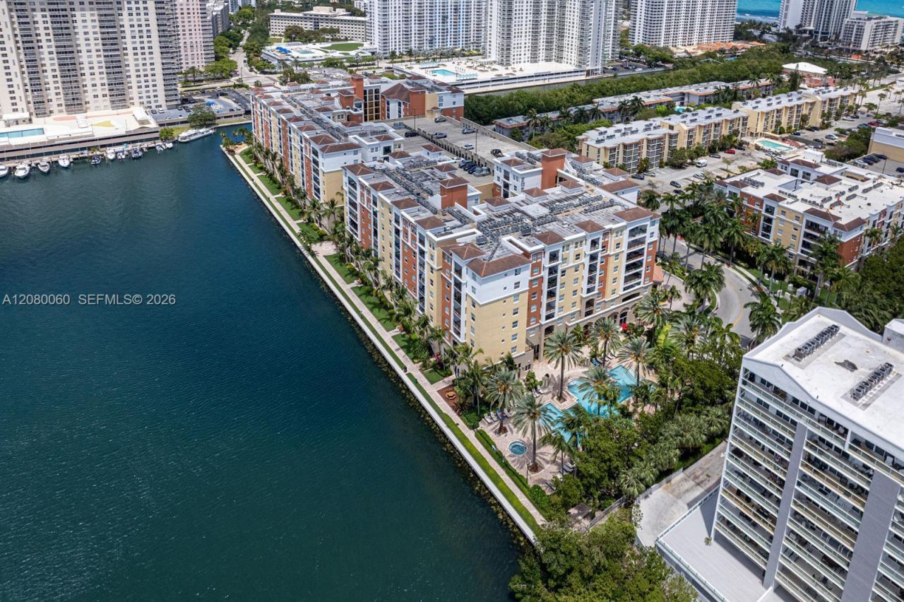 17150 N Bay Rd, Unit 2201, Sunny Isles Beach, FL 33160 Photo