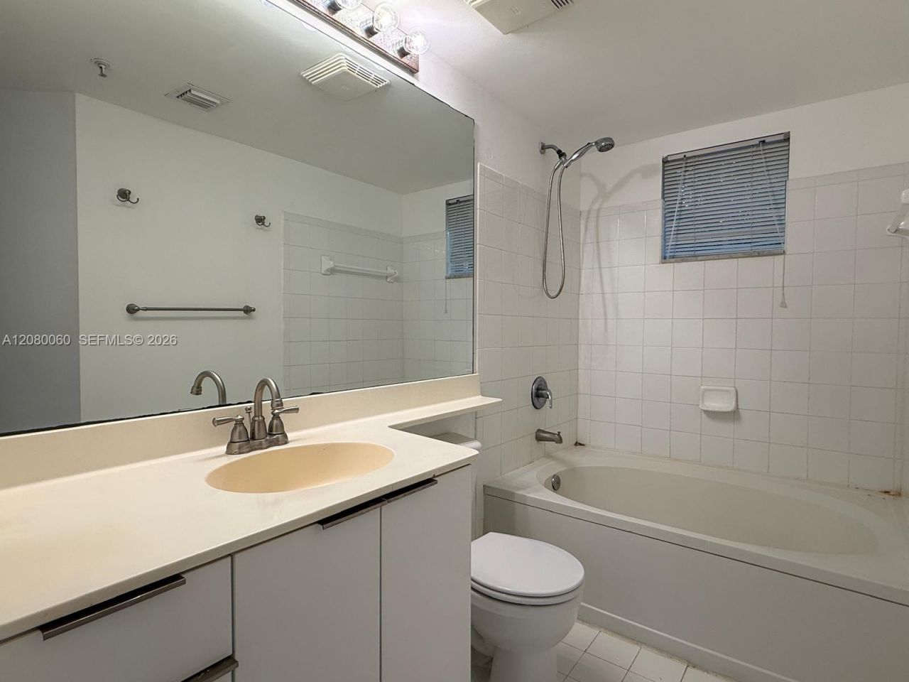 17150 N Bay Rd, Unit 2201, Sunny Isles Beach, FL 33160 Photo
