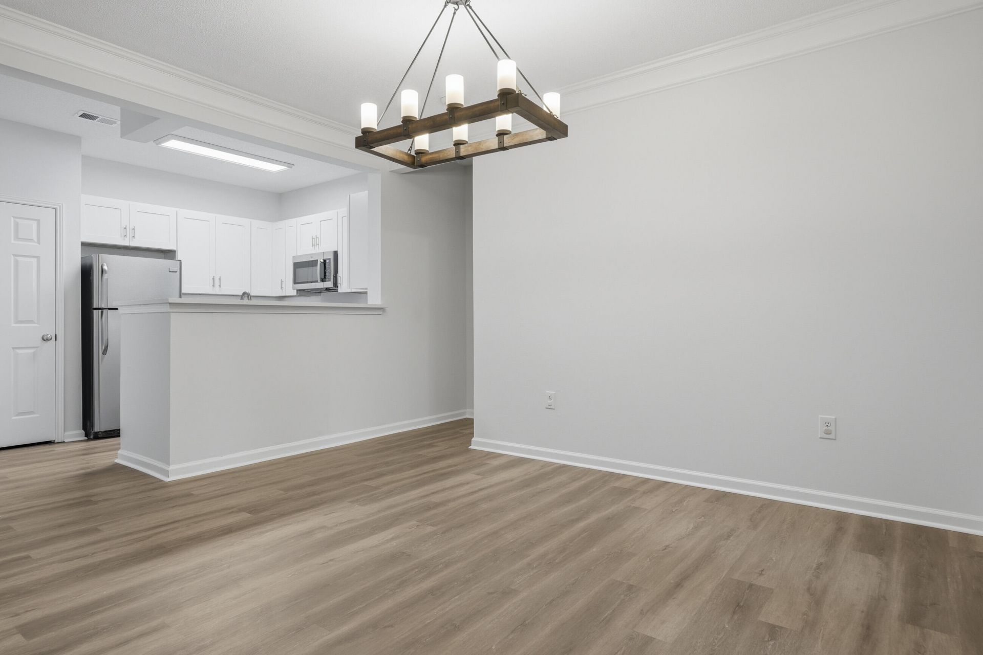 1213 Rosewood Lane Photo 13