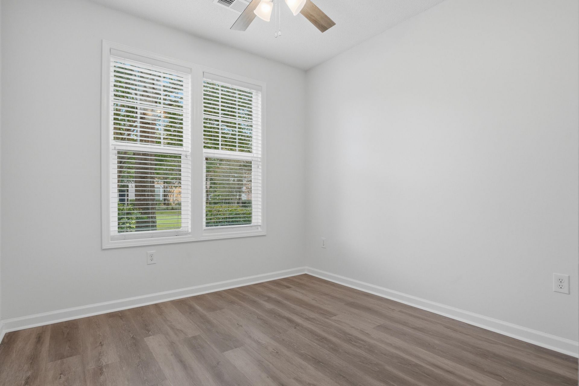 1213 Rosewood Lane Photo 29