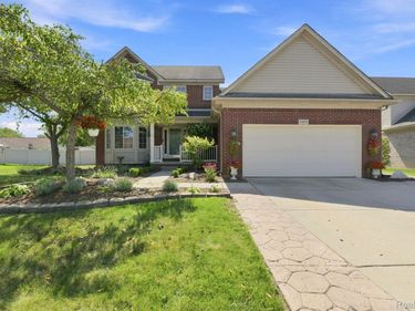 26833 Arcadia Drive, Flat Rock, Mi 48134
