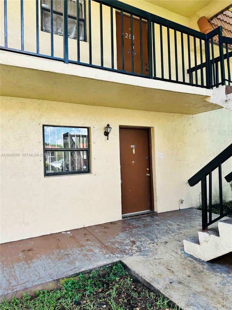 6565 W 26th Dr , Unit 34-104, Hialeah, FL 33016 Photo