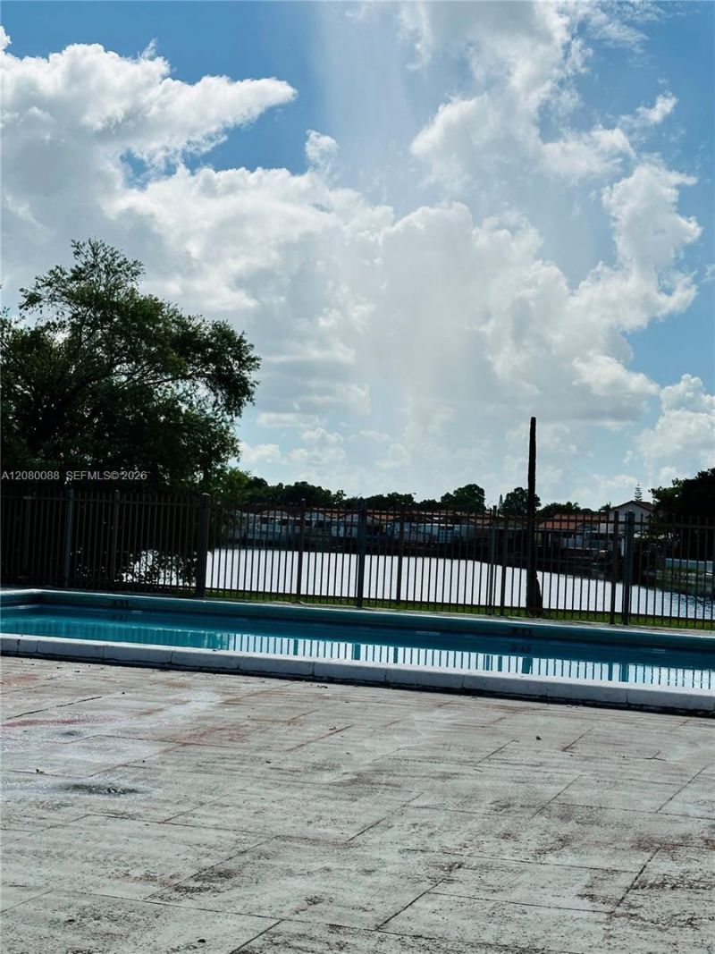 6565 W 26th Dr , Unit 34-104, Hialeah, FL 33016 Photo
