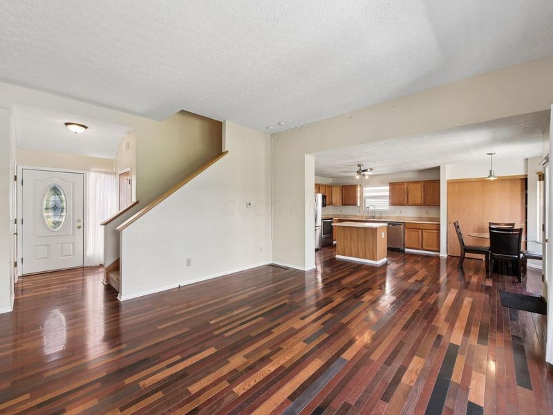 3054 Jetstream Drive, Columbus, OH 43231 Photo 10