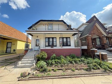 3380 Holbrook Street , Hamtramck, Mi 48212