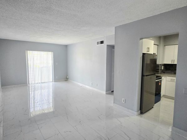 6505 WINFIELD Boulevard, Unit B-31, Margate, FL 33063