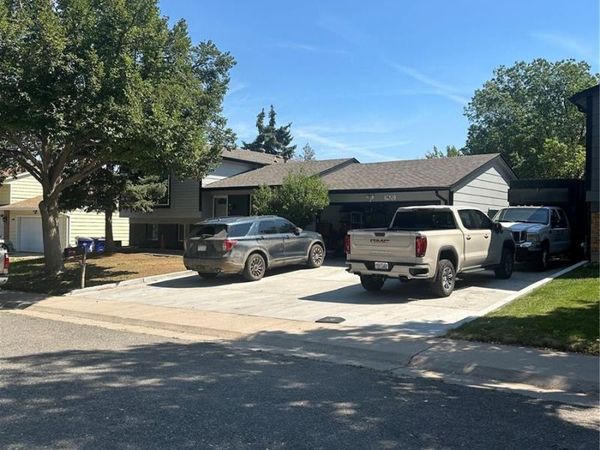 1420 S Lewiston Street , Aurora, CO 80017