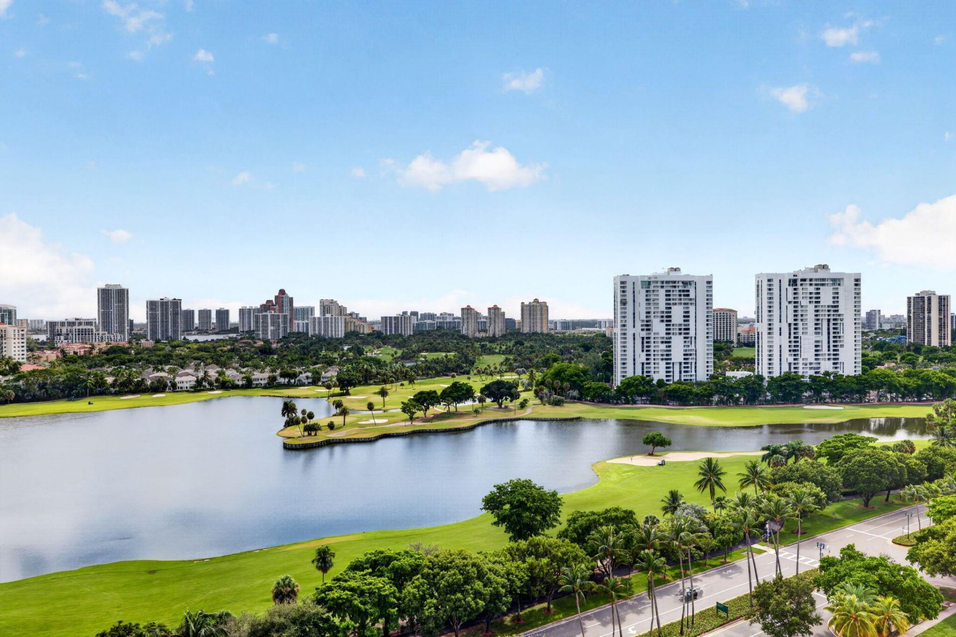 3675 N Country Club Drive, Unit 1909, Aventura, FL 33180 Photo
