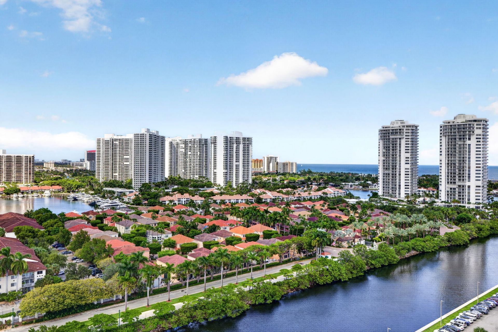 3675 N Country Club Drive, Unit 1909, Aventura, FL 33180 Photo