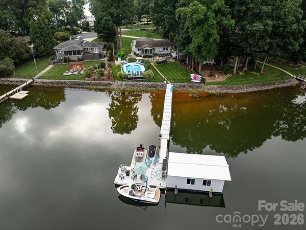3259 Miners Cove Court, Denver, NC 28037