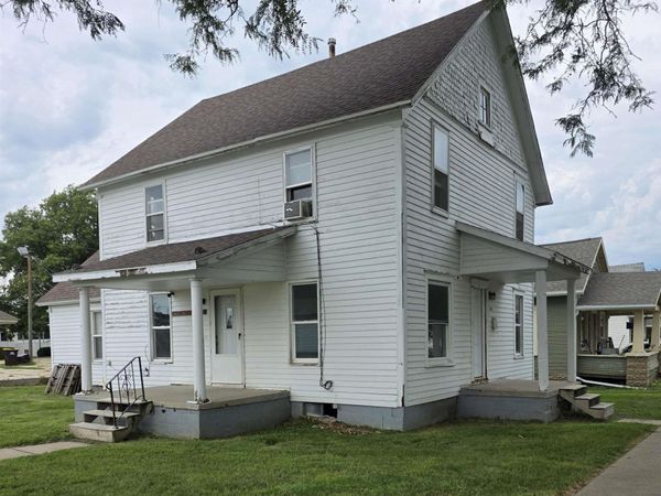 300 N Walnut Street, Creston, IA 50801