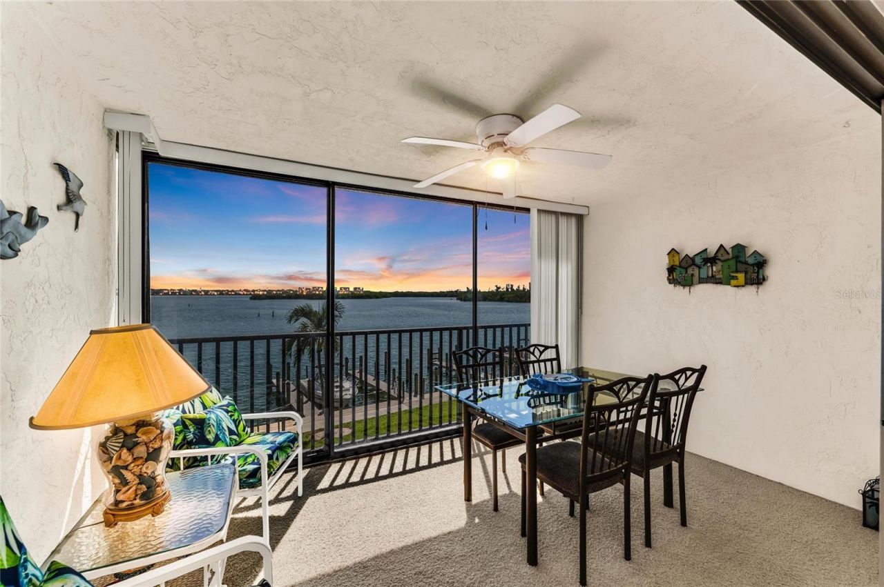8977 Midnight Pass Road, Unit 219, Sarasota, FL 34242 Photo
