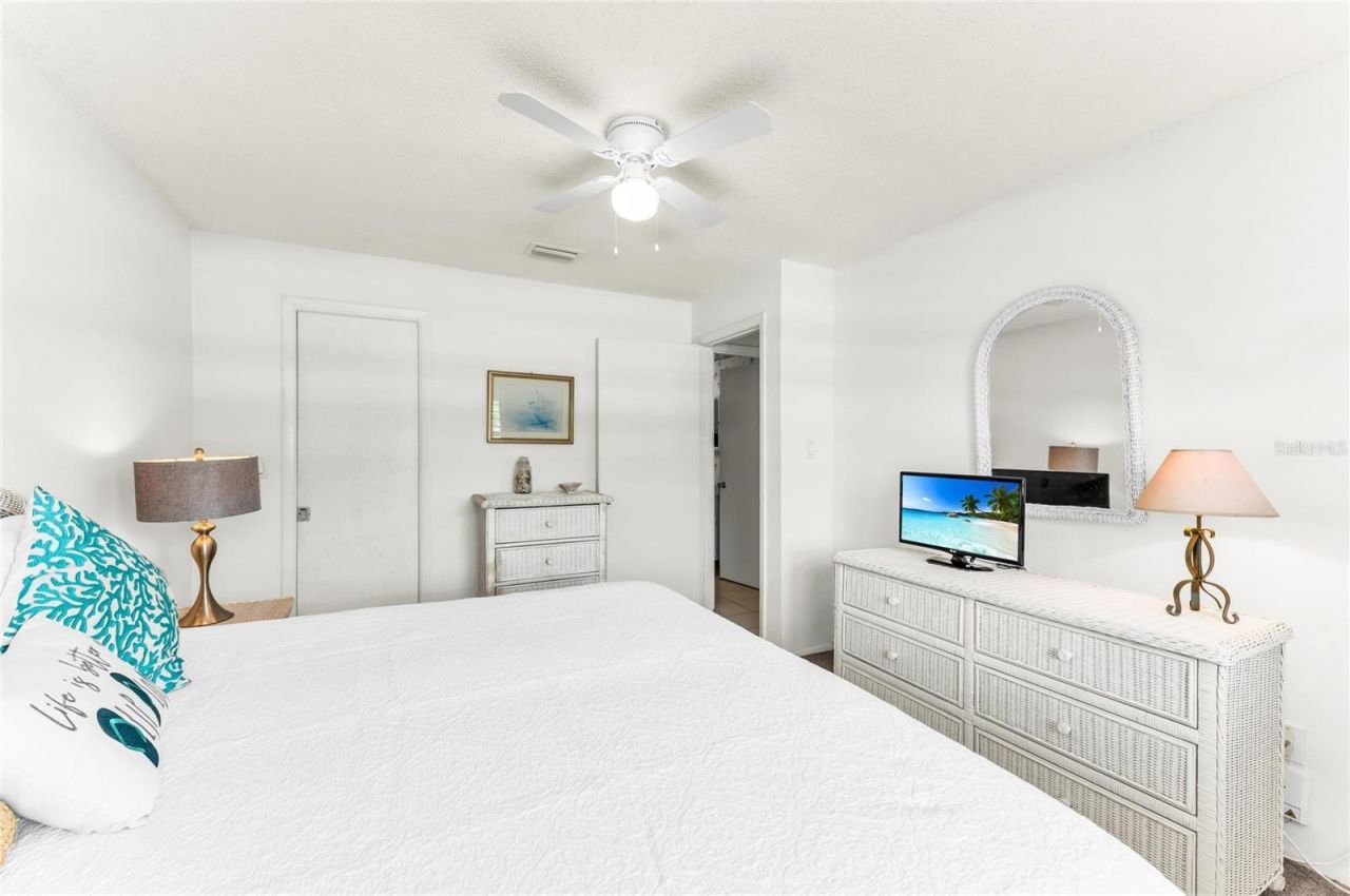 8977 Midnight Pass Road, Unit 219, Sarasota, FL 34242 Photo