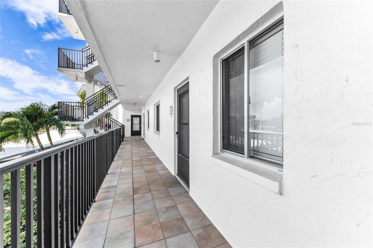 8977 Midnight Pass Road, Unit 219, Sarasota, FL 34242 Photo