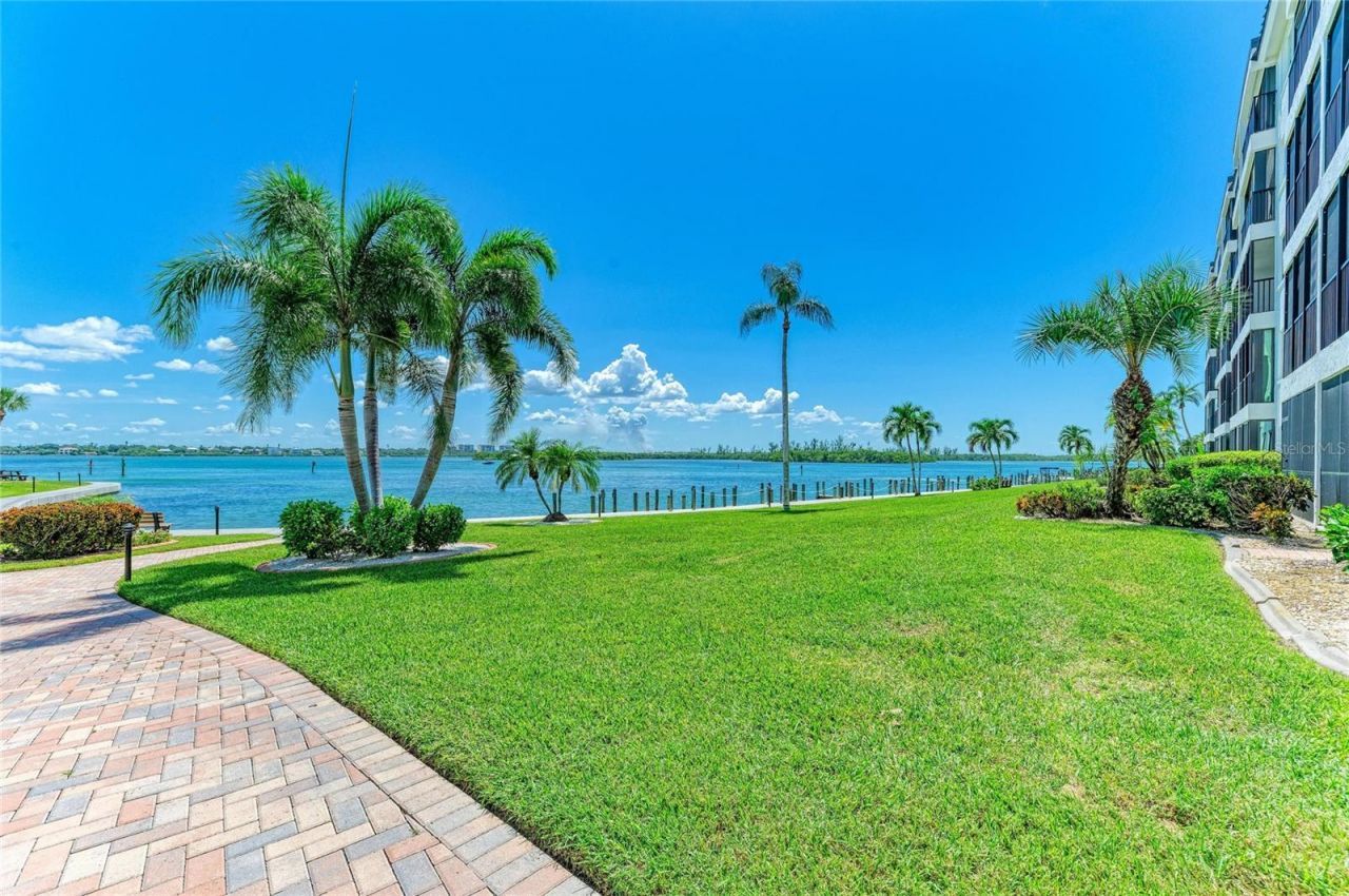 8977 Midnight Pass Road, Unit 219, Sarasota, FL 34242 Photo