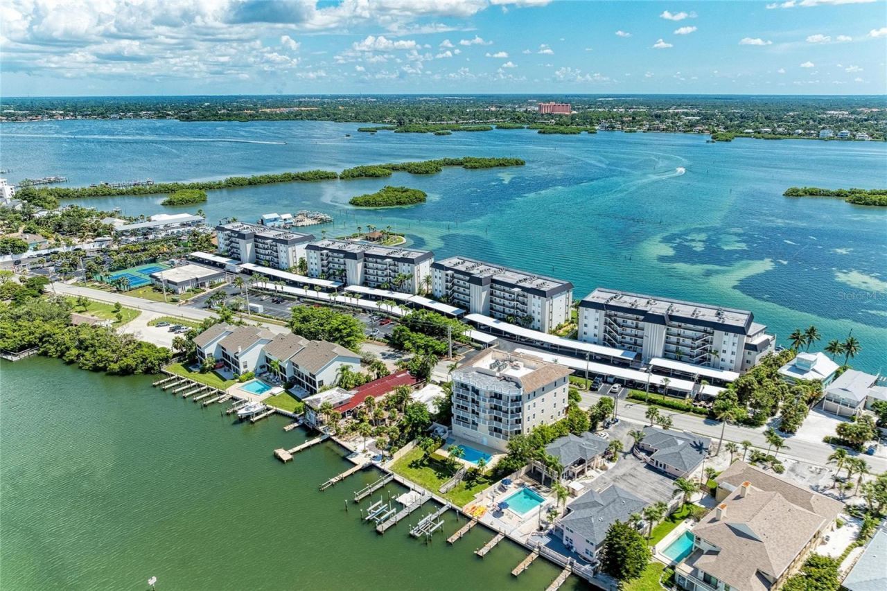 8977 Midnight Pass Road, Unit 219, Sarasota, FL 34242 Photo