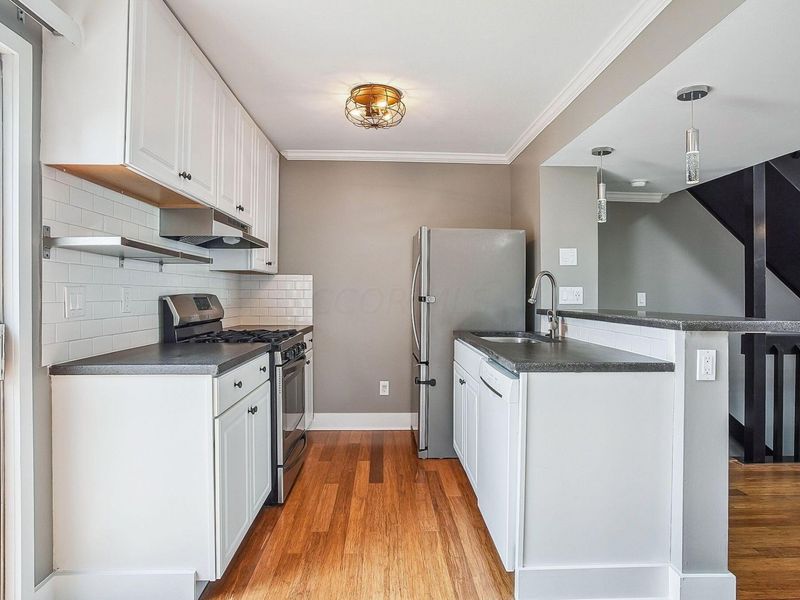 4841 Stoneybrook Boulevard, Unit 30D, Hilliard, OH 43026 Photo 6