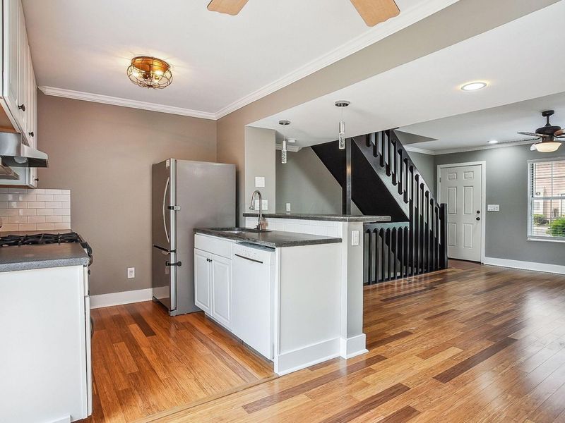 4841 Stoneybrook Boulevard, Unit 30D, Hilliard, OH 43026 Photo 7