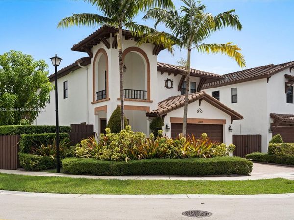 10269 NW 86th St, Doral, FL 33178