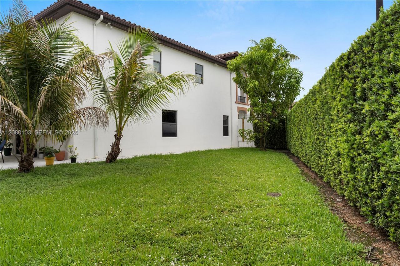 10269 NW 86th St, Doral, FL 33178 Photo